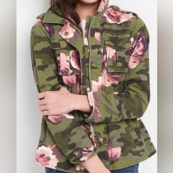 GAP Kids Camouflage Jacket with Pink Floral Accents - Picture 1 of 4
